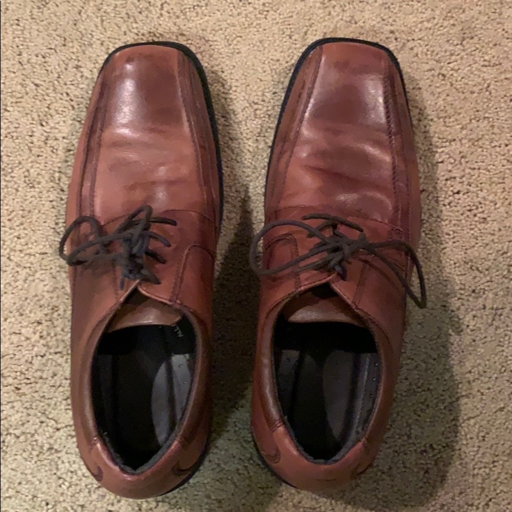 Brown dress shoes